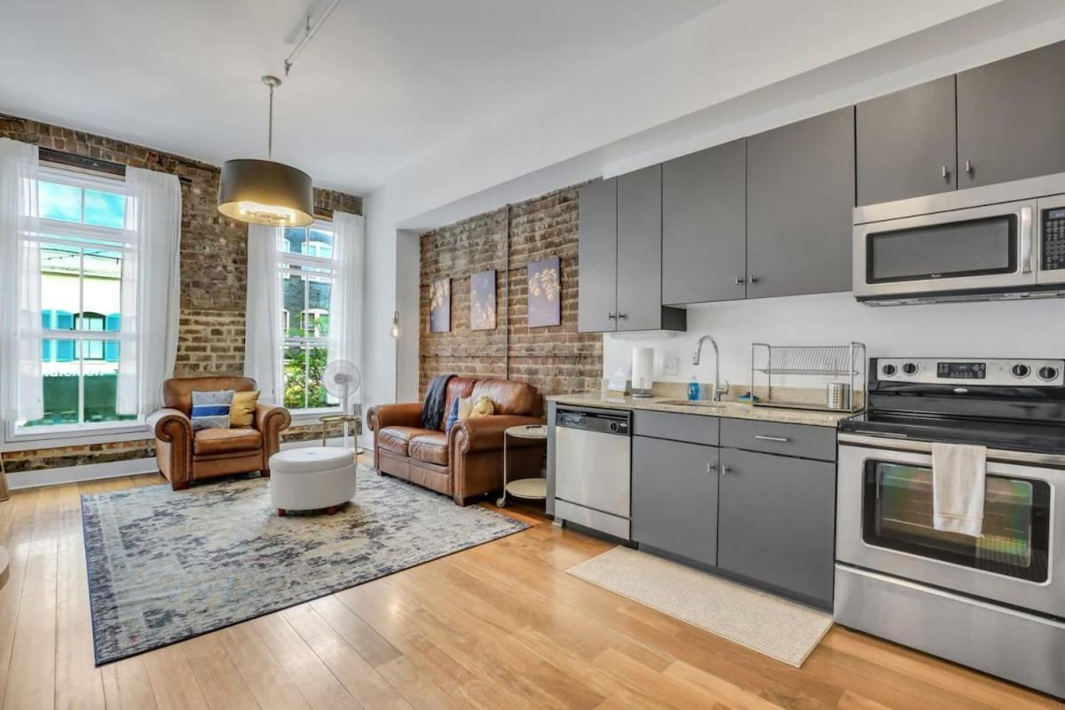 Lush Savannah Loft - Near Plant Riverside District Zewnętrze zdjęcie
