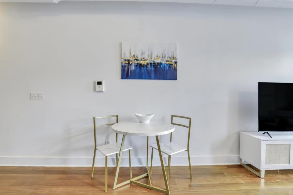 Lush Savannah Loft - Near Plant Riverside District Zewnętrze zdjęcie